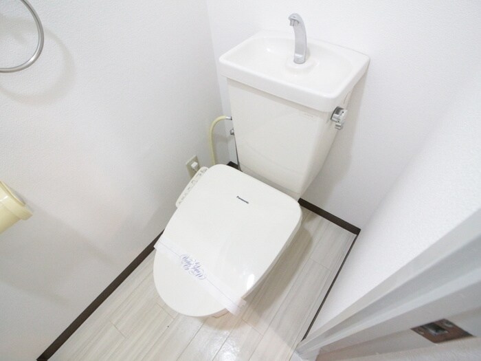 福寿荘弐番館の物件内観写真