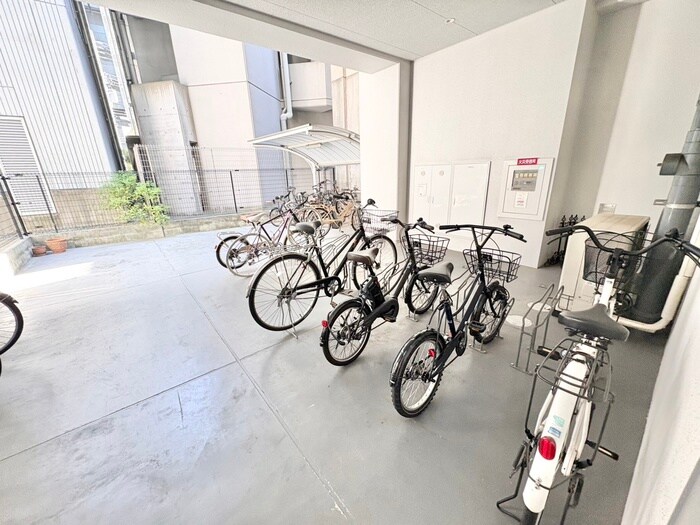 Poulownia立花通りの物件外観写真