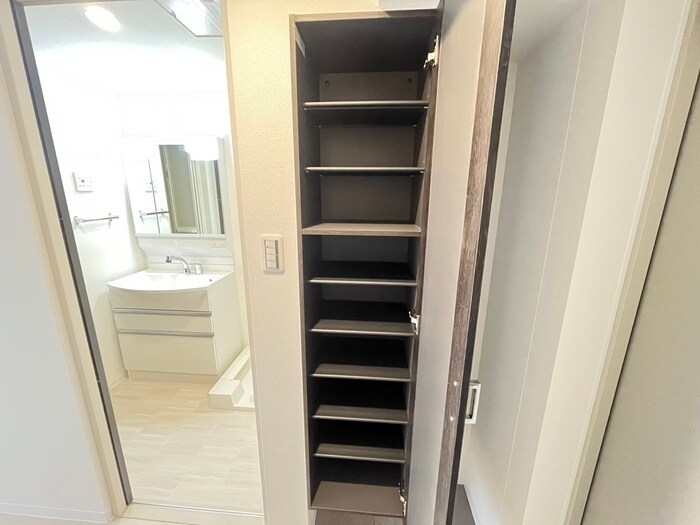 ｴｸﾞｾﾞ大阪CITYｵｰｽﾃｨﾝ(203)の物件内観写真