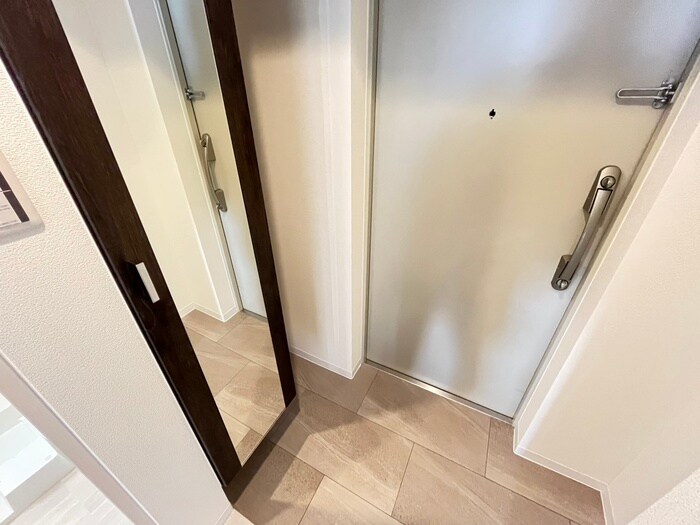 ｴｸﾞｾﾞ大阪CITYｵｰｽﾃｨﾝ(205)の物件内観写真