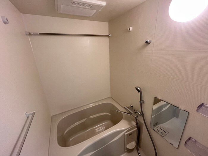 ｴｸﾞｾﾞ大阪CITYｵｰｽﾃｨﾝ(205)の物件内観写真