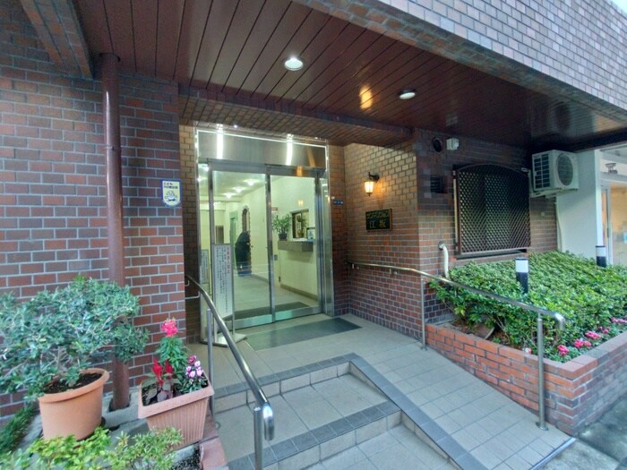 サンマンション江坂(602)の物件外観写真