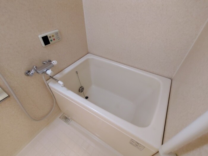 サンマンション江坂(602)の物件内観写真