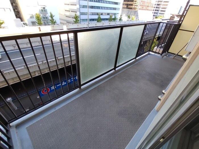 サンマンション江坂(602)の物件内観写真