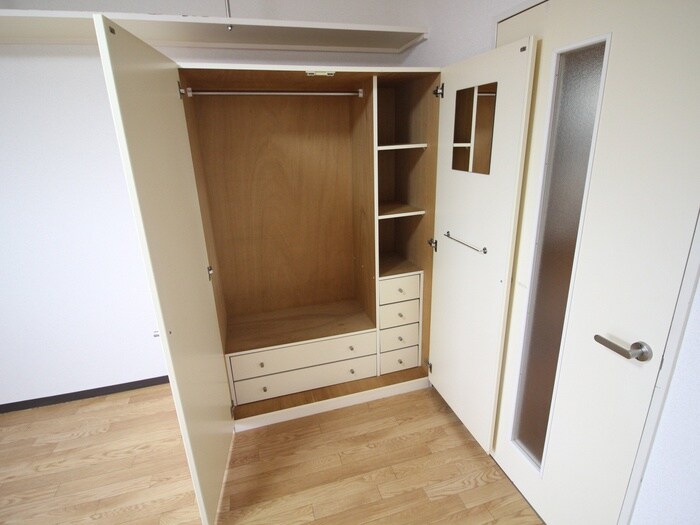 ハイツ宮の森の物件内観写真