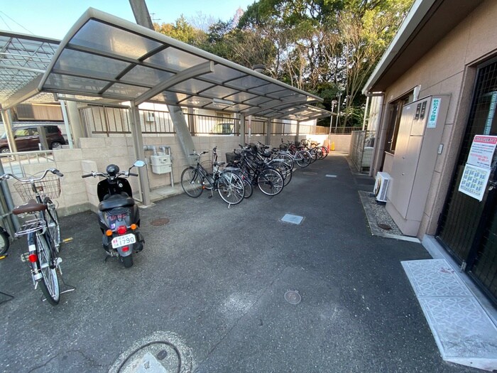 ハイツ宮の森の物件外観写真