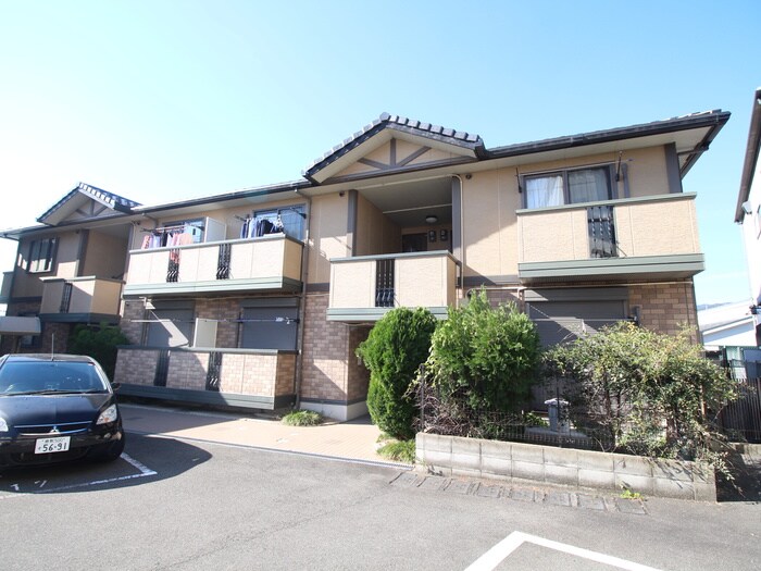 シルクコートＡ棟の物件外観写真