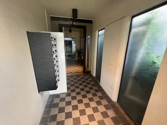 パレ･ラフィネ甲子園口の物件外観写真