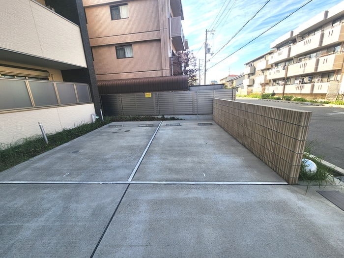 ウェルスクエア豊中服部の物件外観写真