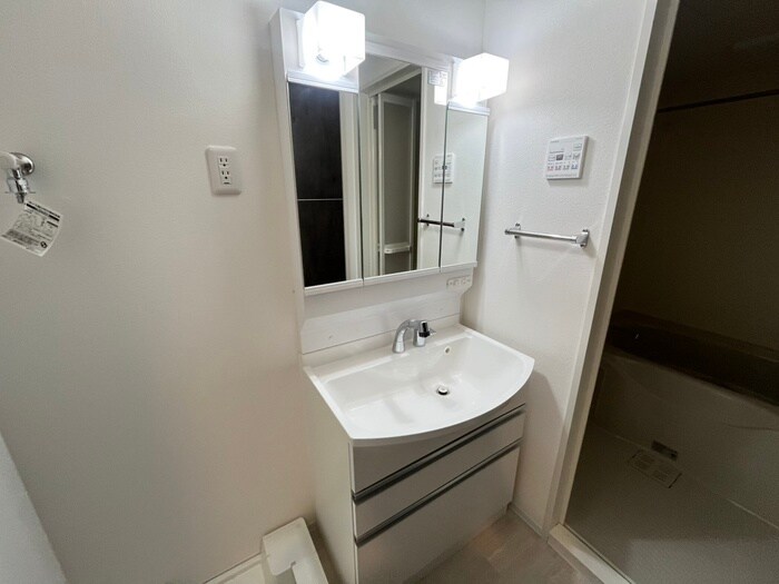 ｴｸﾞｾﾞ大阪CITYｵｰｽﾃｨﾝ(406)の物件内観写真