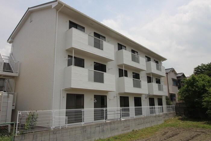 モアクレストノアンの物件外観写真