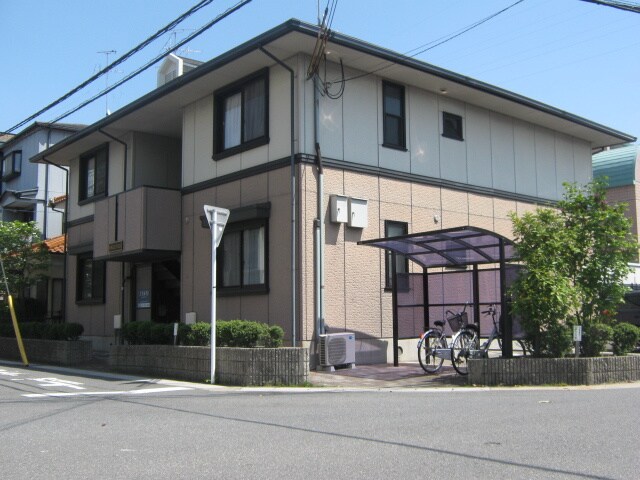 Ｂ･ベルヴィルの物件外観写真