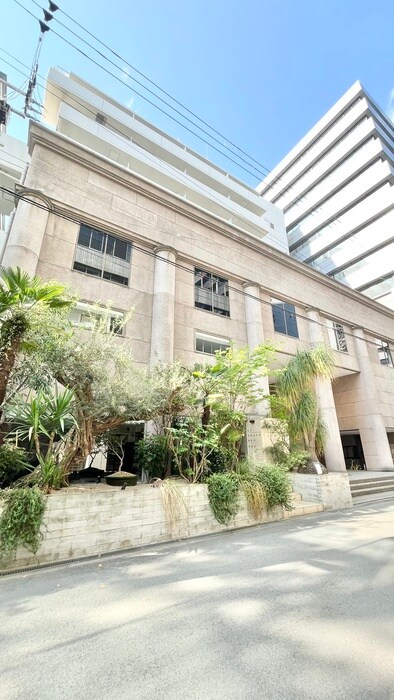 ラクメンビルの物件外観写真