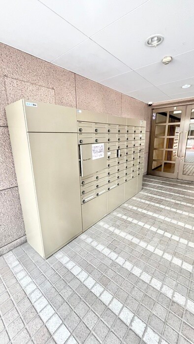 ラクメンビルの物件外観写真