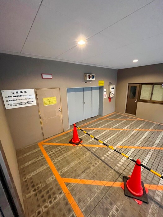 ラクメンビルの物件外観写真