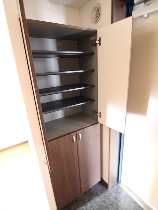 プラリア磯島の物件内観写真