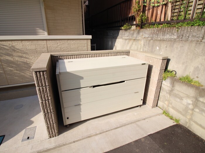 バラドミールの物件外観写真