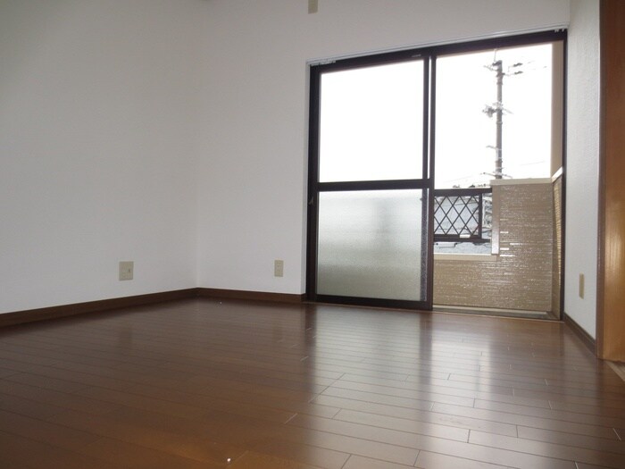 ルピナス壱番館の物件内観写真