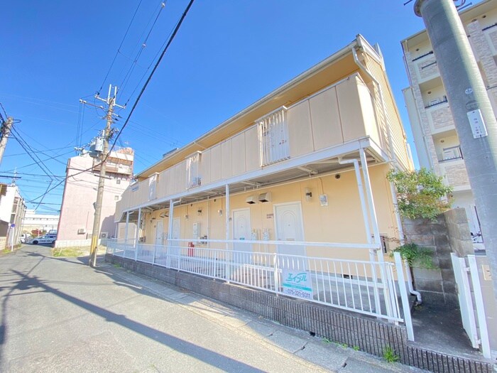 サンハイツ梅津の物件外観写真