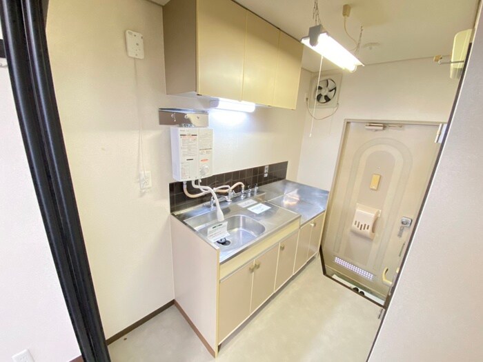 サンハイツ梅津の物件内観写真