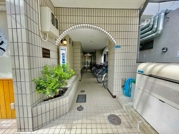 石井ビルの物件外観写真