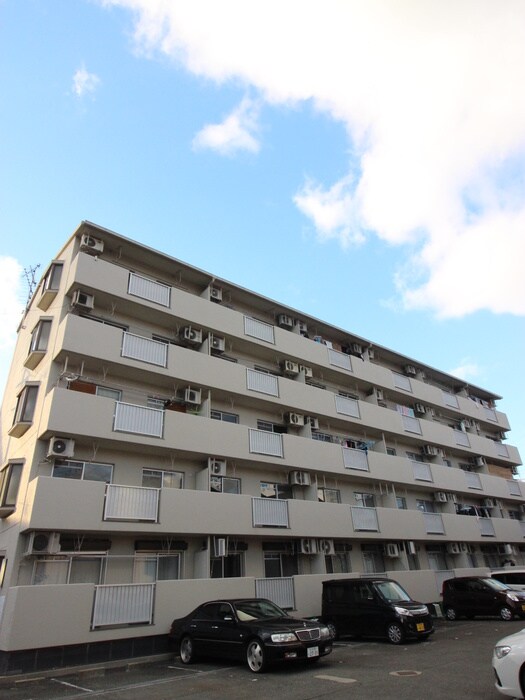 山一寿ハイツの物件外観写真