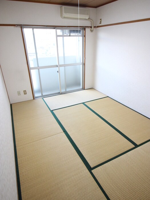 山一寿ハイツの物件内観写真