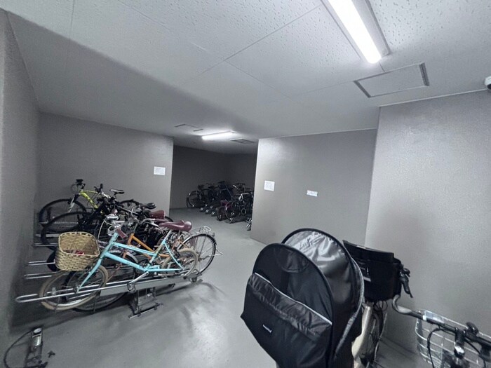 リ－ガル京都烏丸通り(902)の物件外観写真