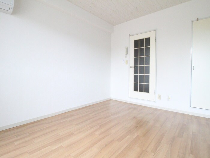 ＰＬＵＳ－０１の物件内観写真