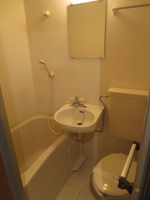 エストリオ曽根の物件内観写真