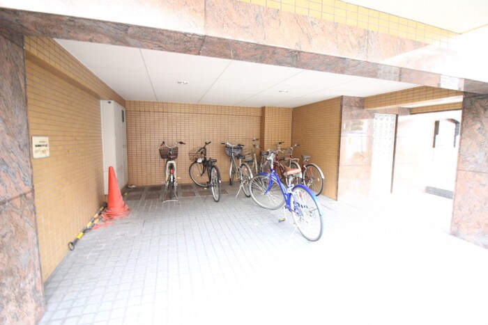 エストリオ曽根の物件外観写真