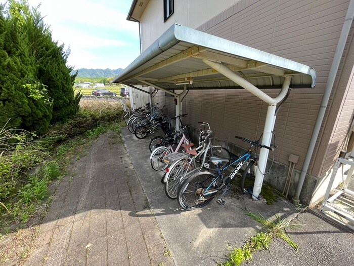 サニーハイツジュンB棟の物件外観写真