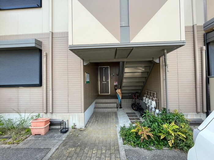 サニーハイツジュンB棟の物件外観写真