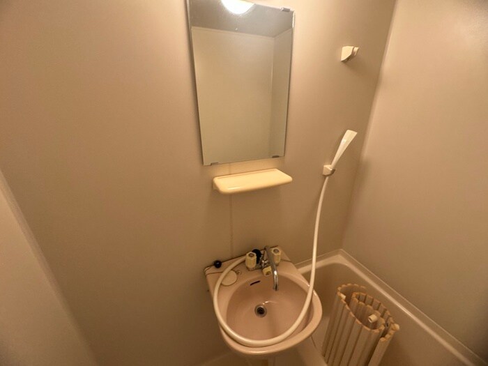 プチハイツ服部の物件内観写真