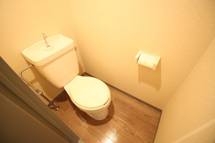 プチハイツ服部の物件内観写真