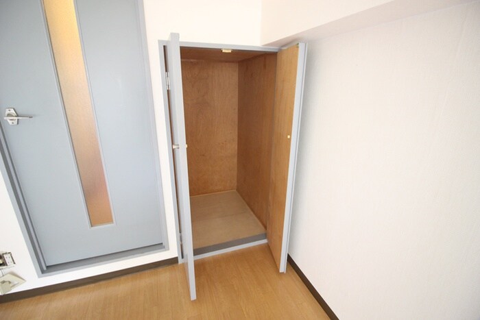 プチハイツ服部の物件内観写真