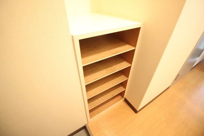 プチハイツ服部の物件内観写真