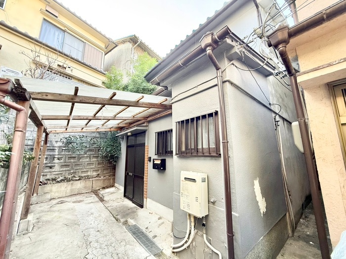 渡邊様一戸建貸家（成田町）の物件外観写真