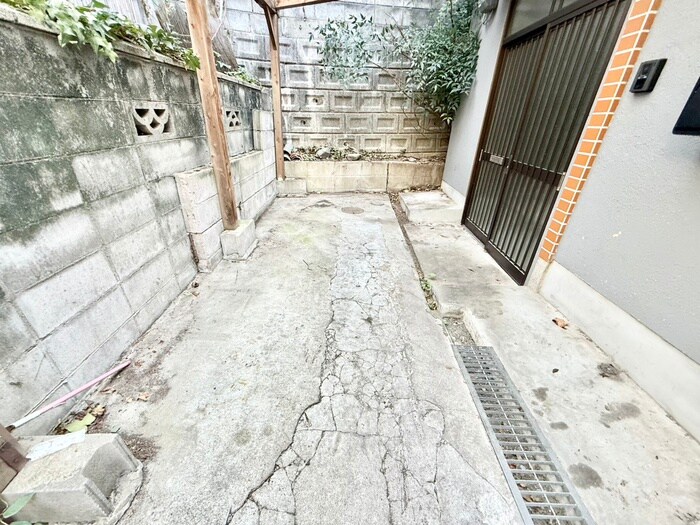 渡邊様一戸建貸家（成田町）の物件外観写真