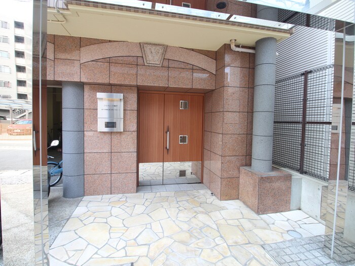 ﾜｺｰﾚﾌﾟﾗﾃｨｰｸ神戸深江駅前の物件外観写真