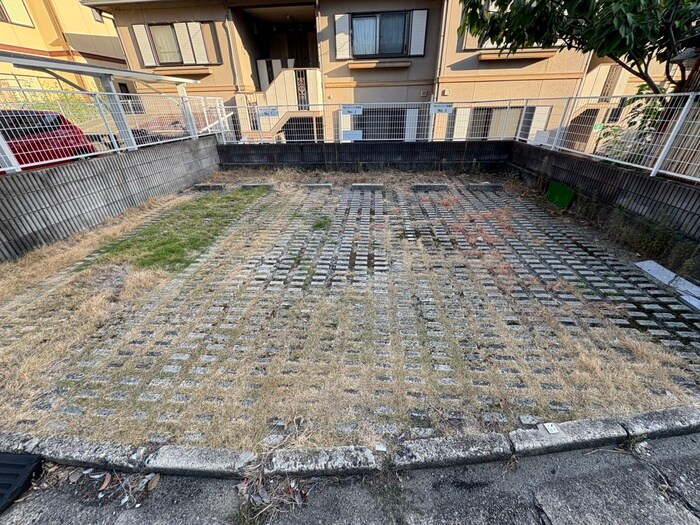 売布ヶ丘スカイハイツの物件外観写真