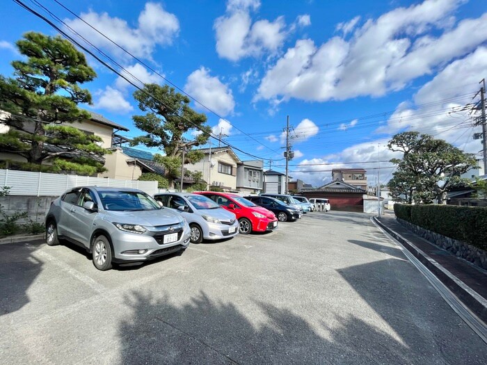 エストレーラの物件外観写真