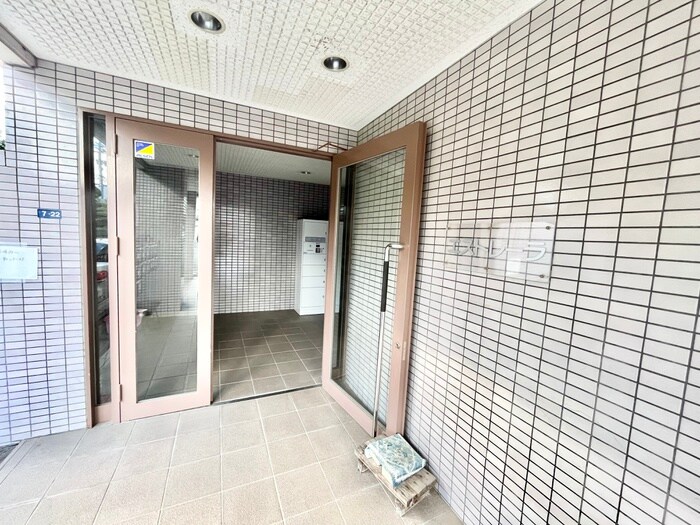 エストレーラの物件外観写真