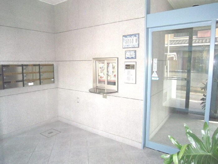 アルブルⅡの物件外観写真