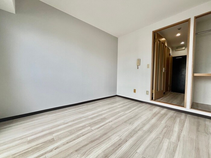 フリーディオ寝屋川の物件内観写真