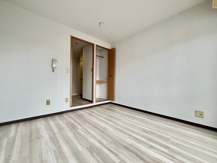 フリーディオ寝屋川の物件内観写真