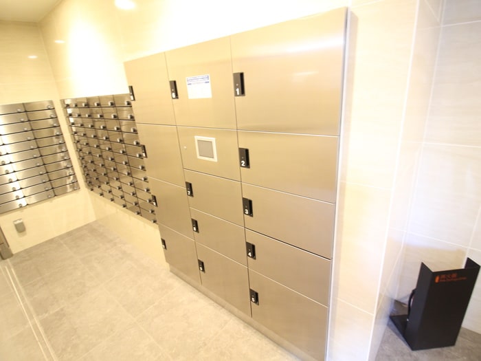 ライジングメゾン新大阪SOUTHの物件外観写真