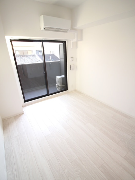 ライジングメゾン新大阪SOUTHの物件内観写真