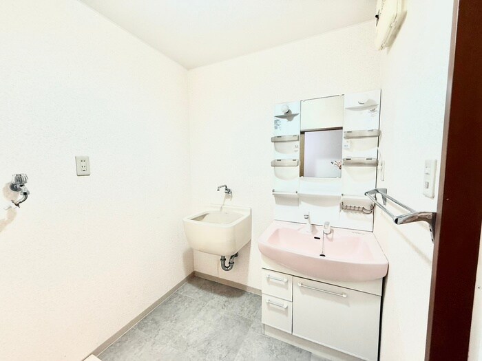 マンションエルミナ－ルの物件内観写真