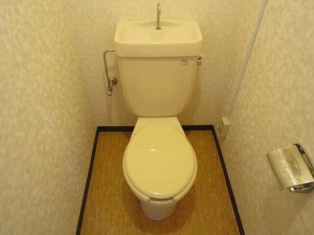 フロ－ラル井上の物件内観写真